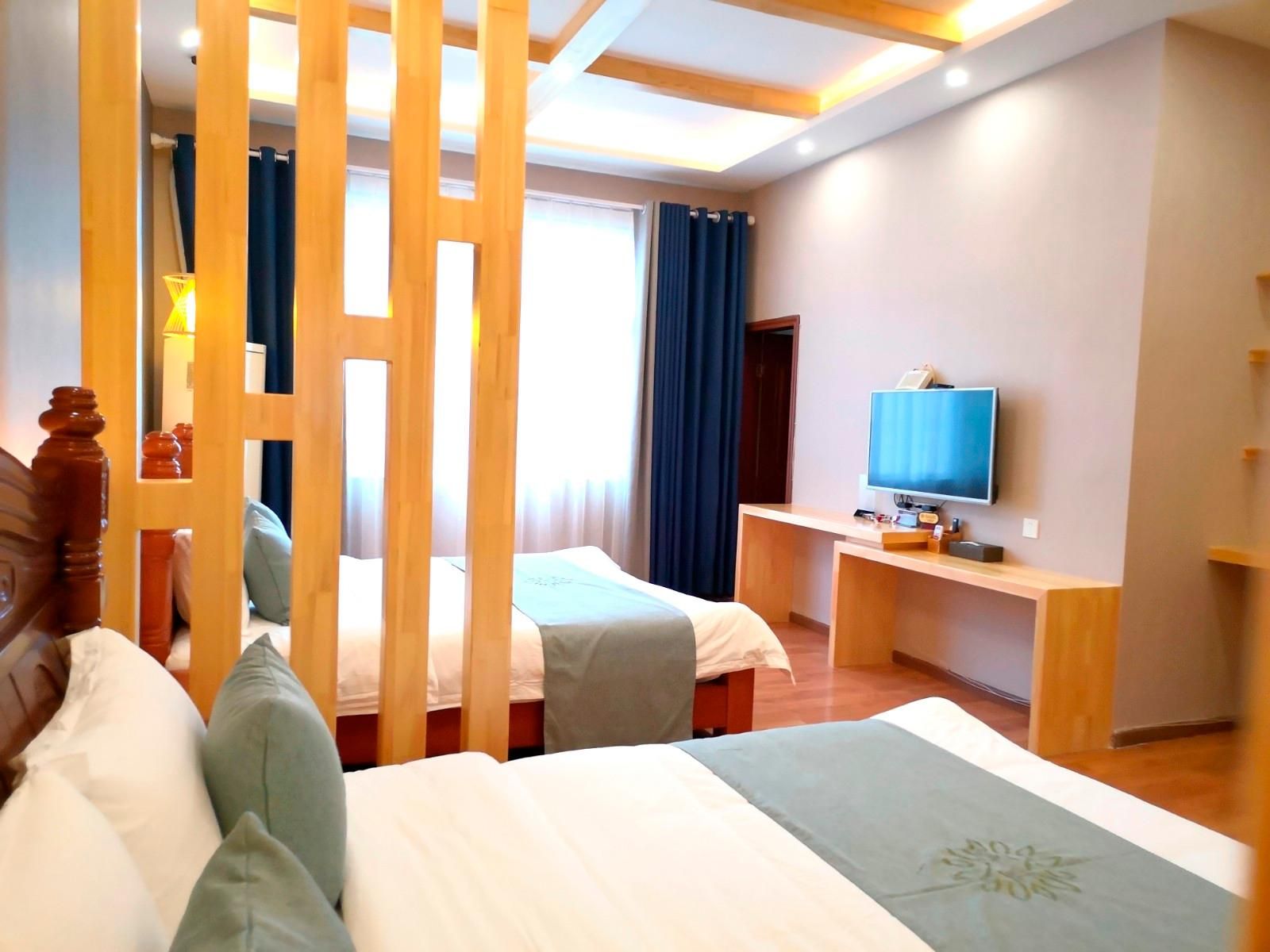 Lvyue - Entertainment Room with Mahjong Machine