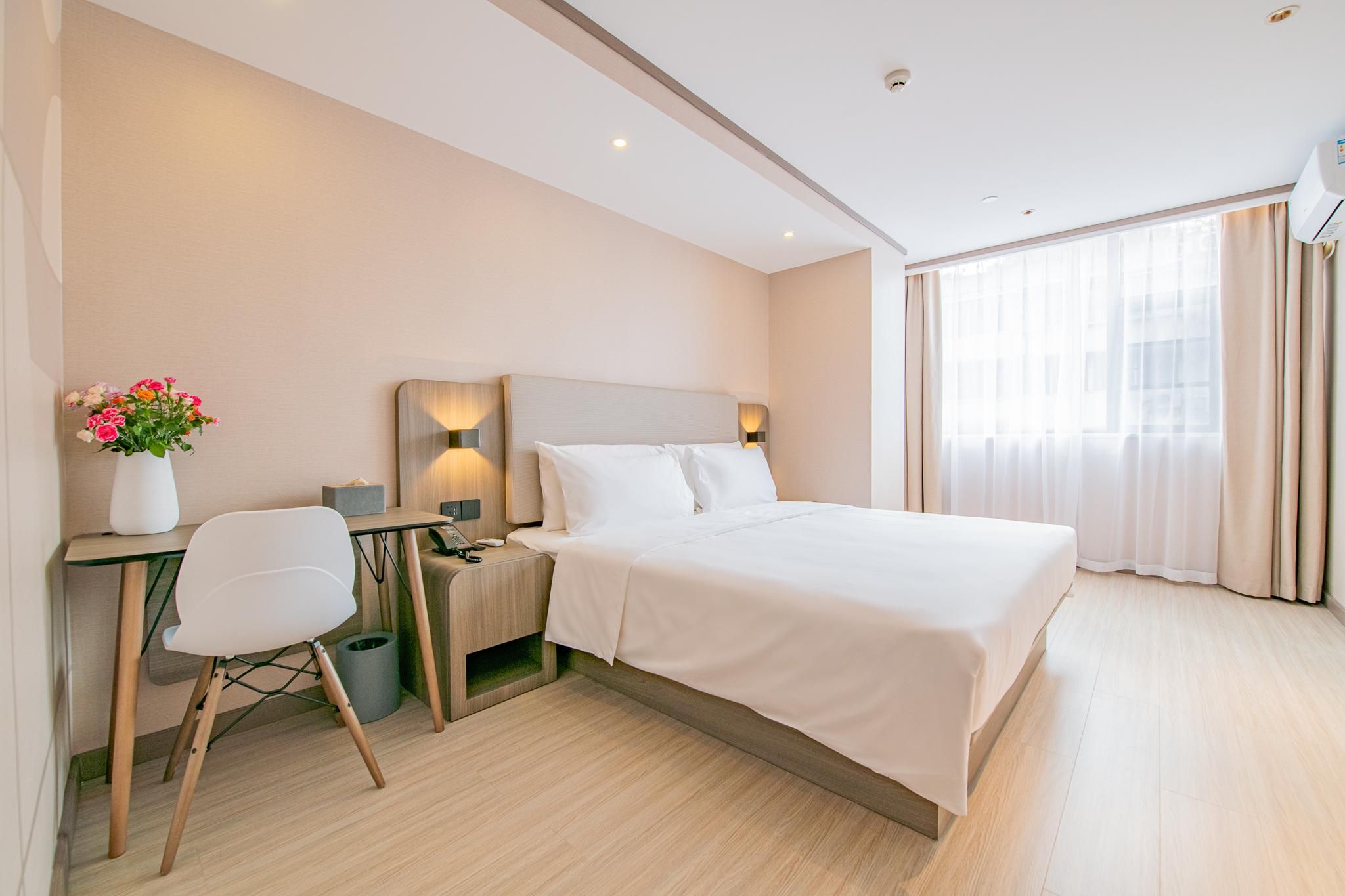 Huazhu - Superior BedRoom