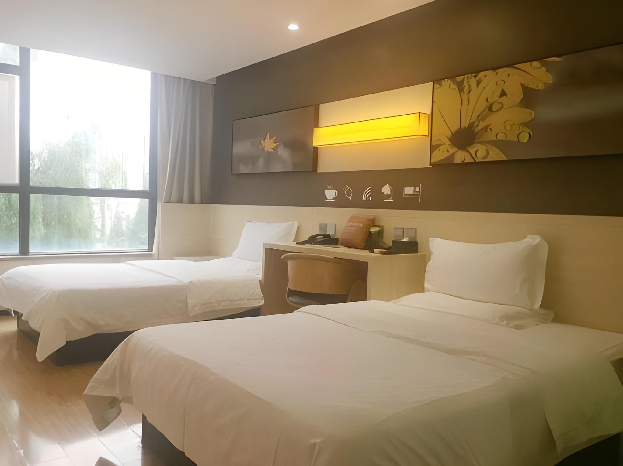 Super Twin Room