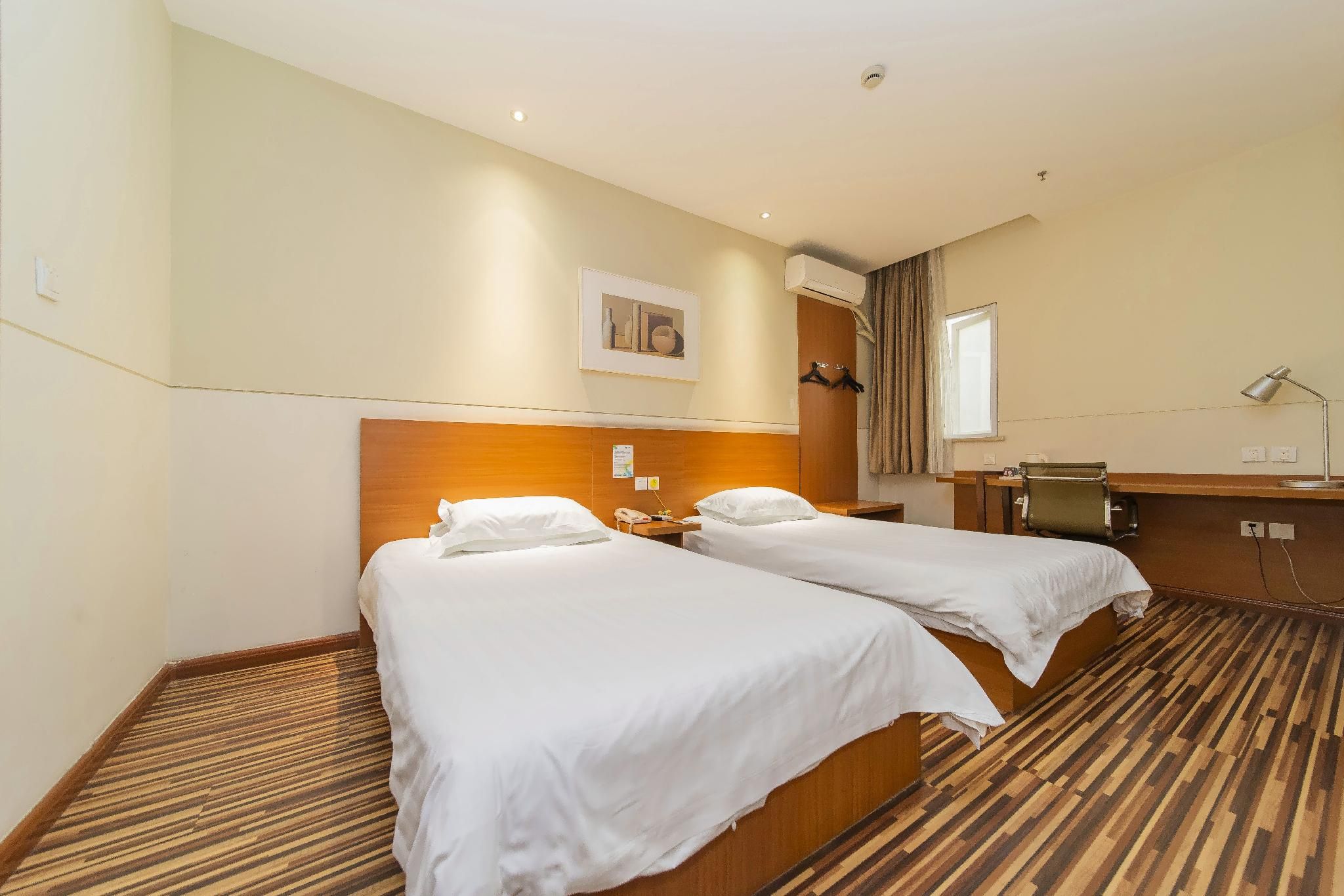 Twin Bed Standard Room