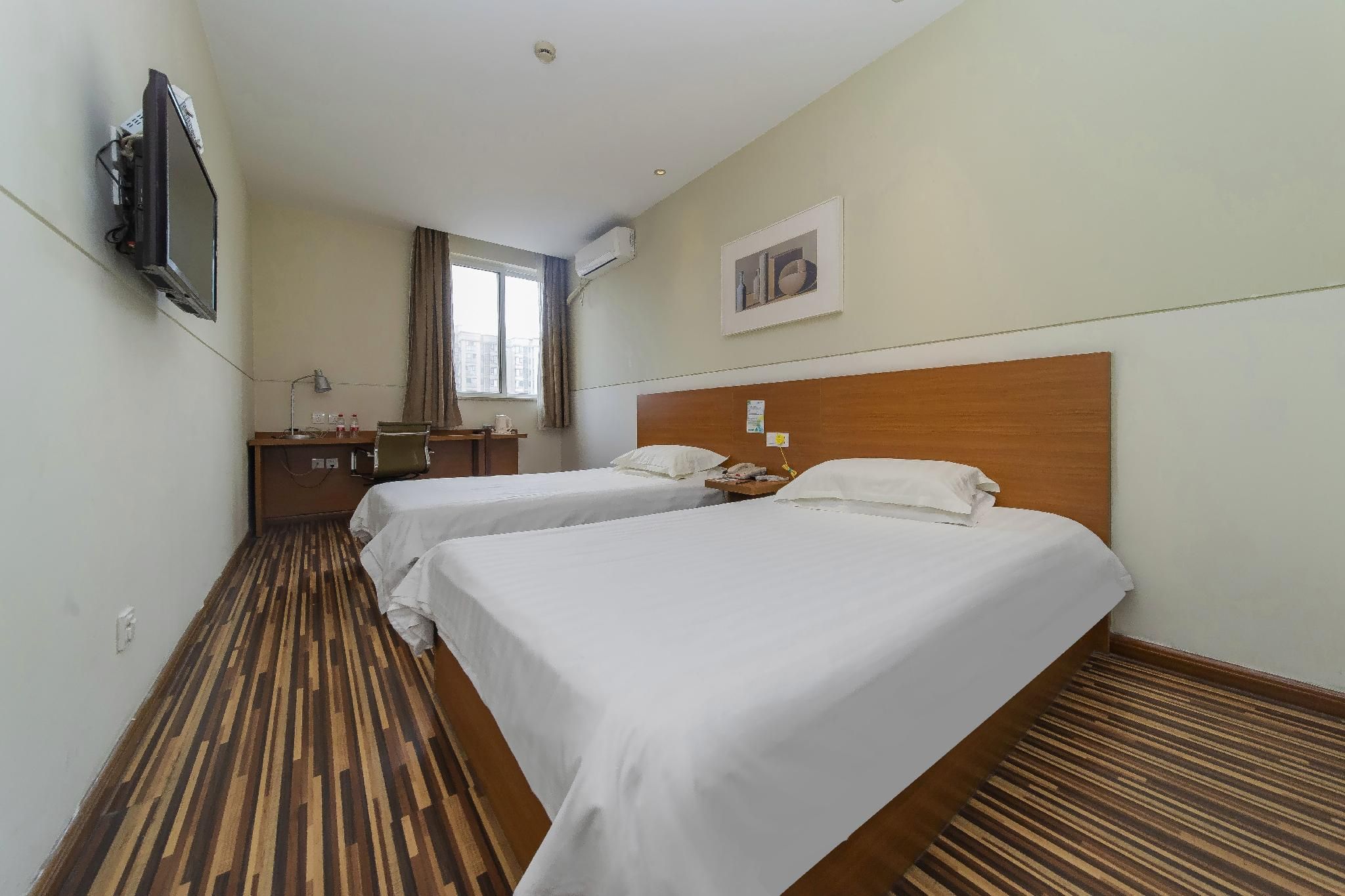 WH - Superior Bed Room