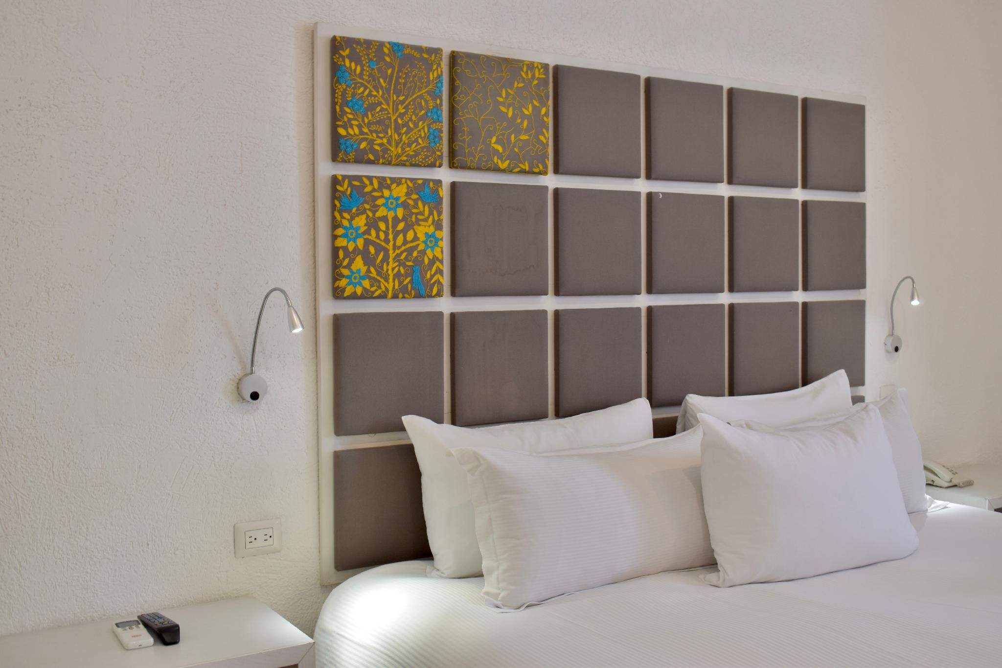Junior King Suite