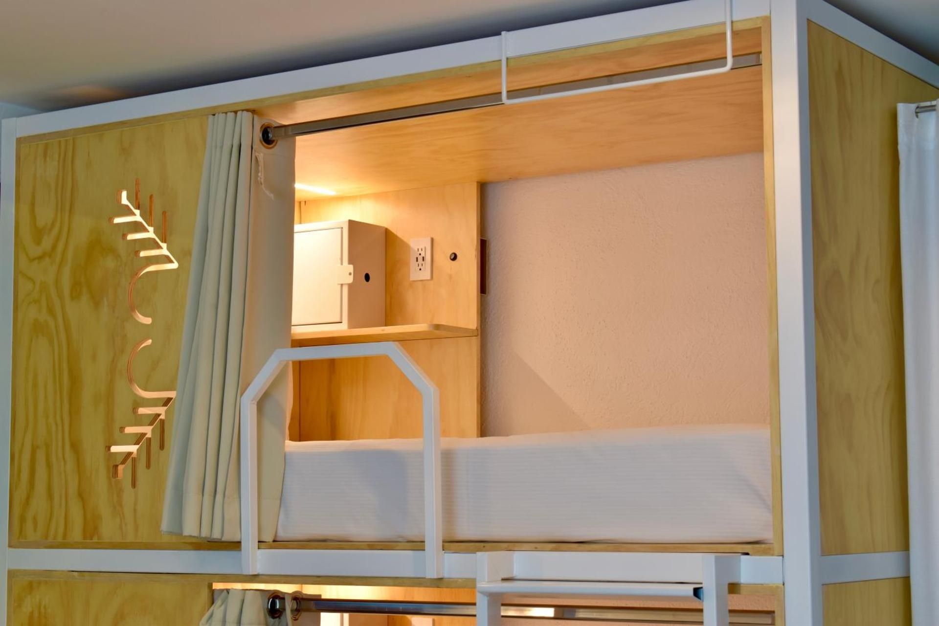 Bed in 4-Bed Mixed Dormitory Room
