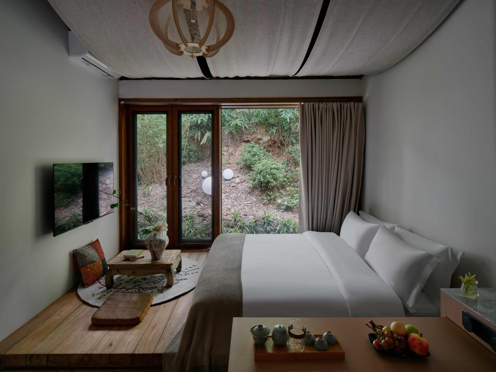Courtyard Loft Twin Room