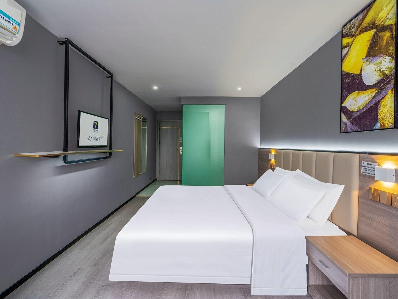 Comfort King Room