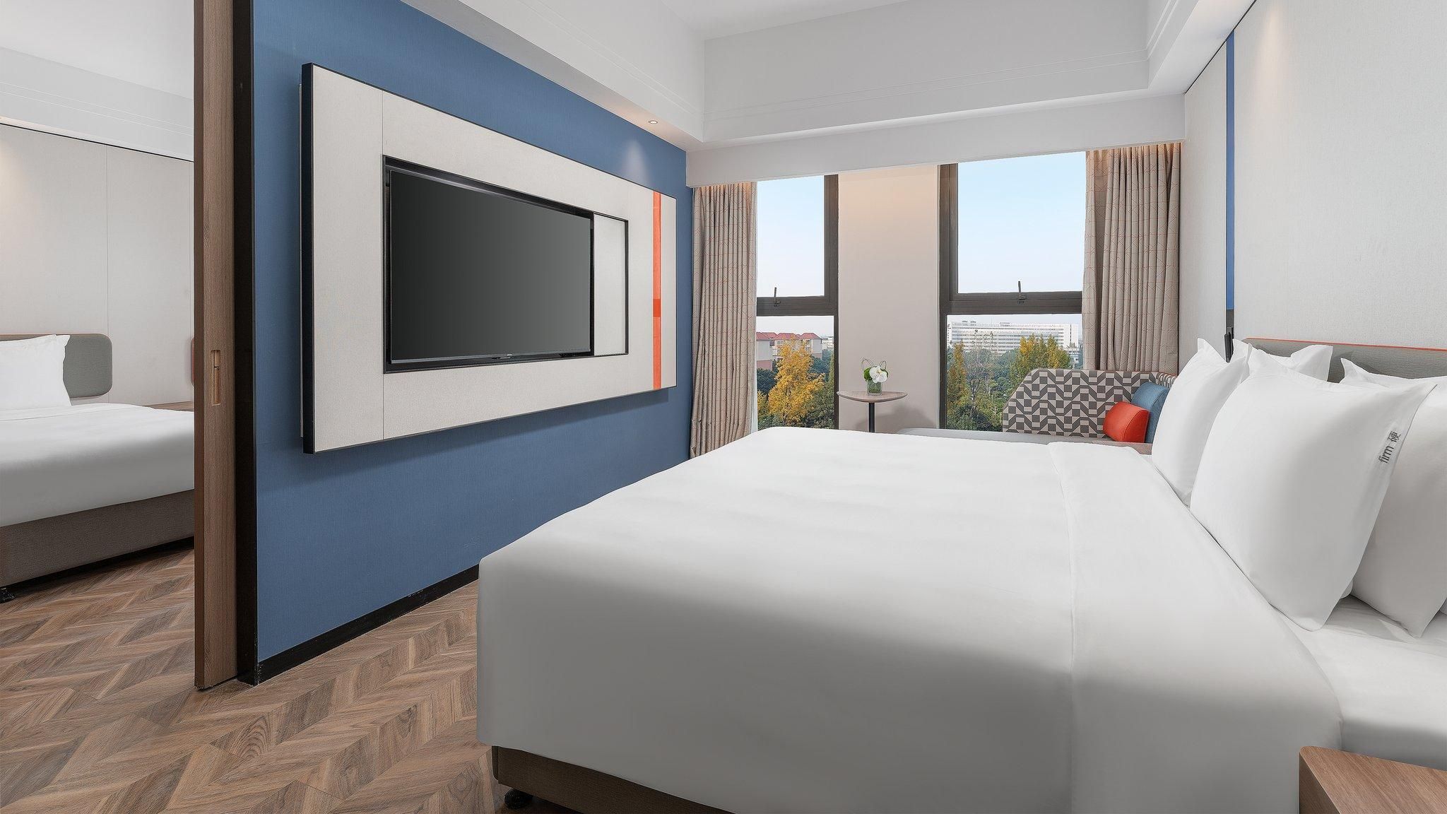 1 Bedroom Suite