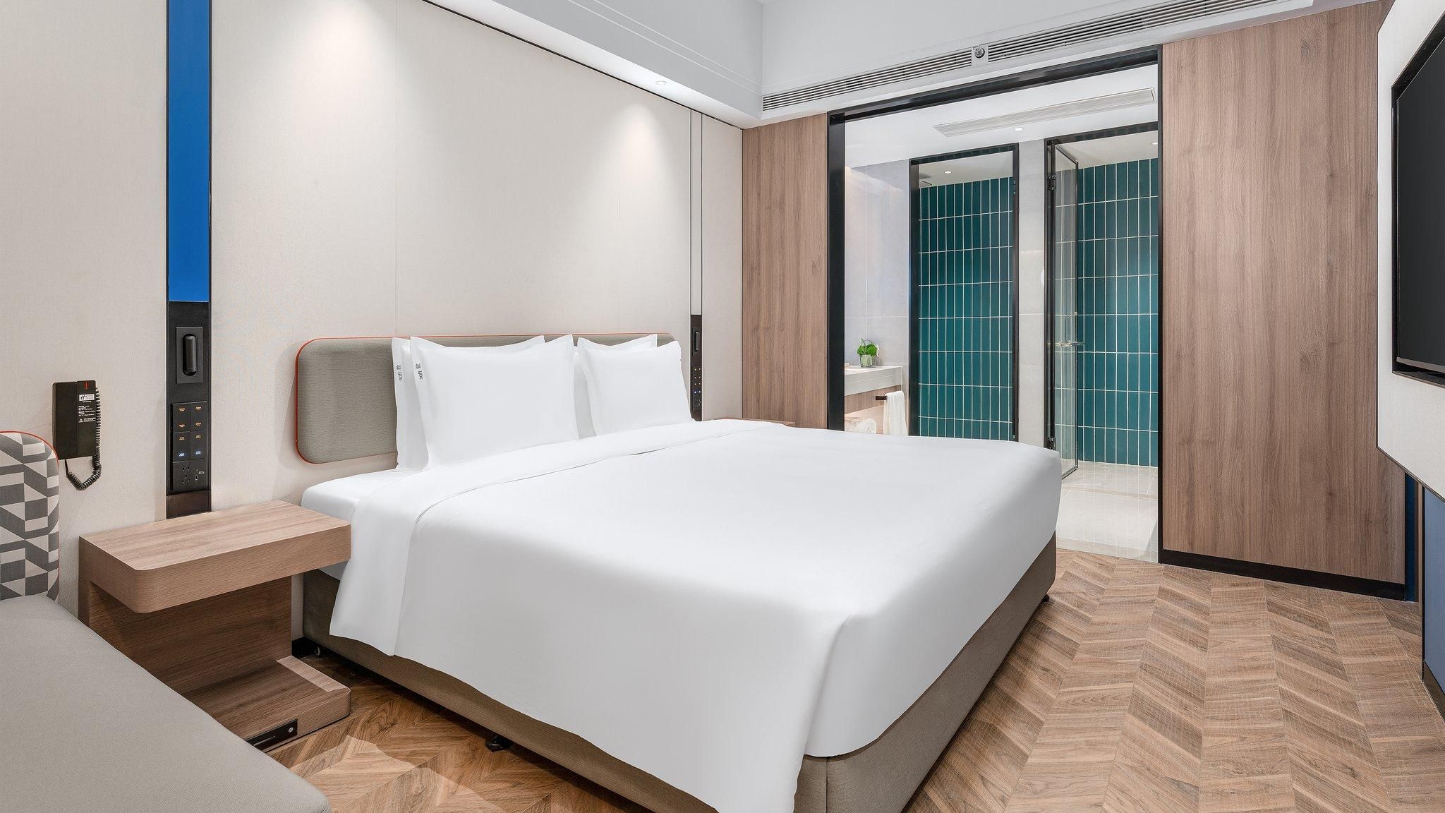 1 Bedroom Suite