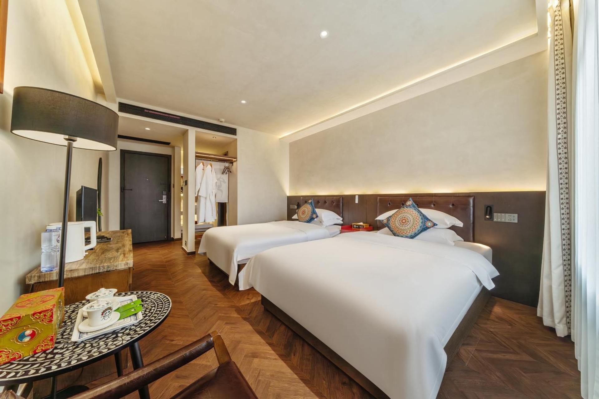 Standard Twin Room