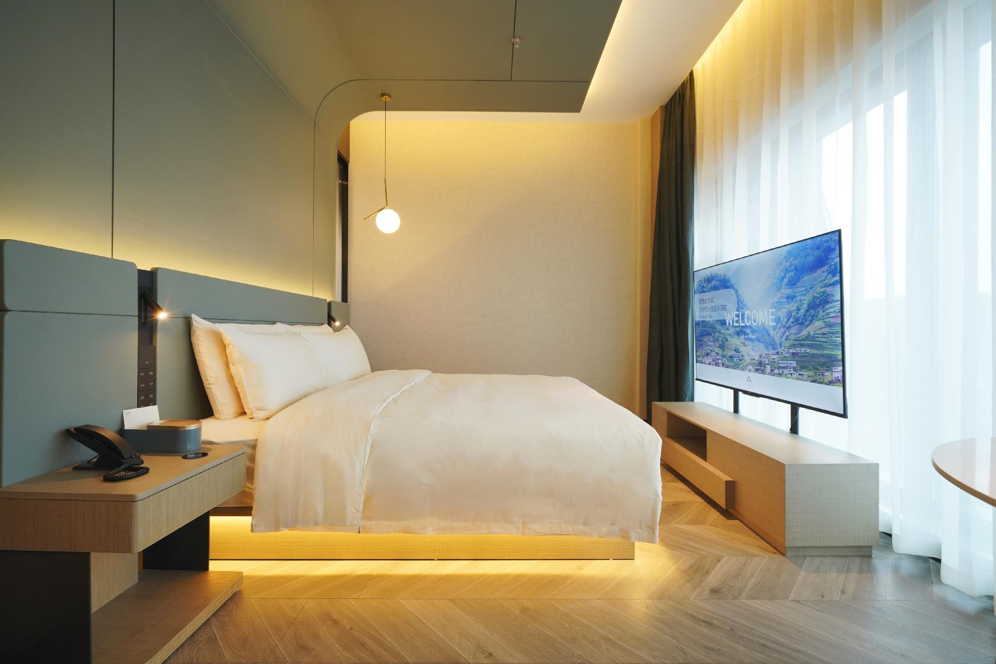 Grand King Room