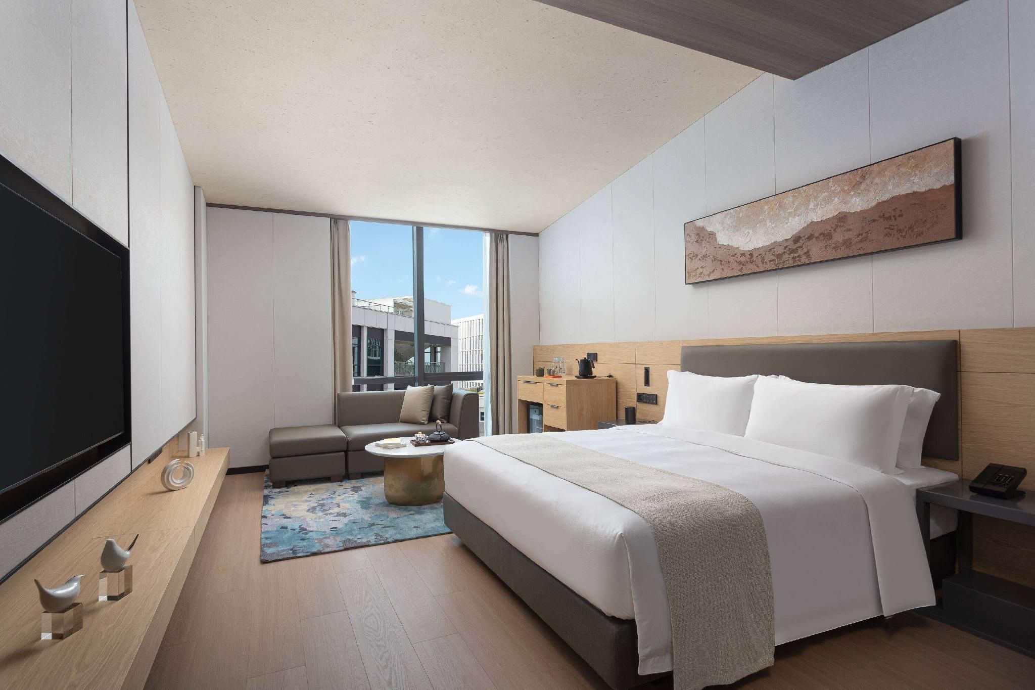 1 King Bed, Superior Room, Non-Smoking