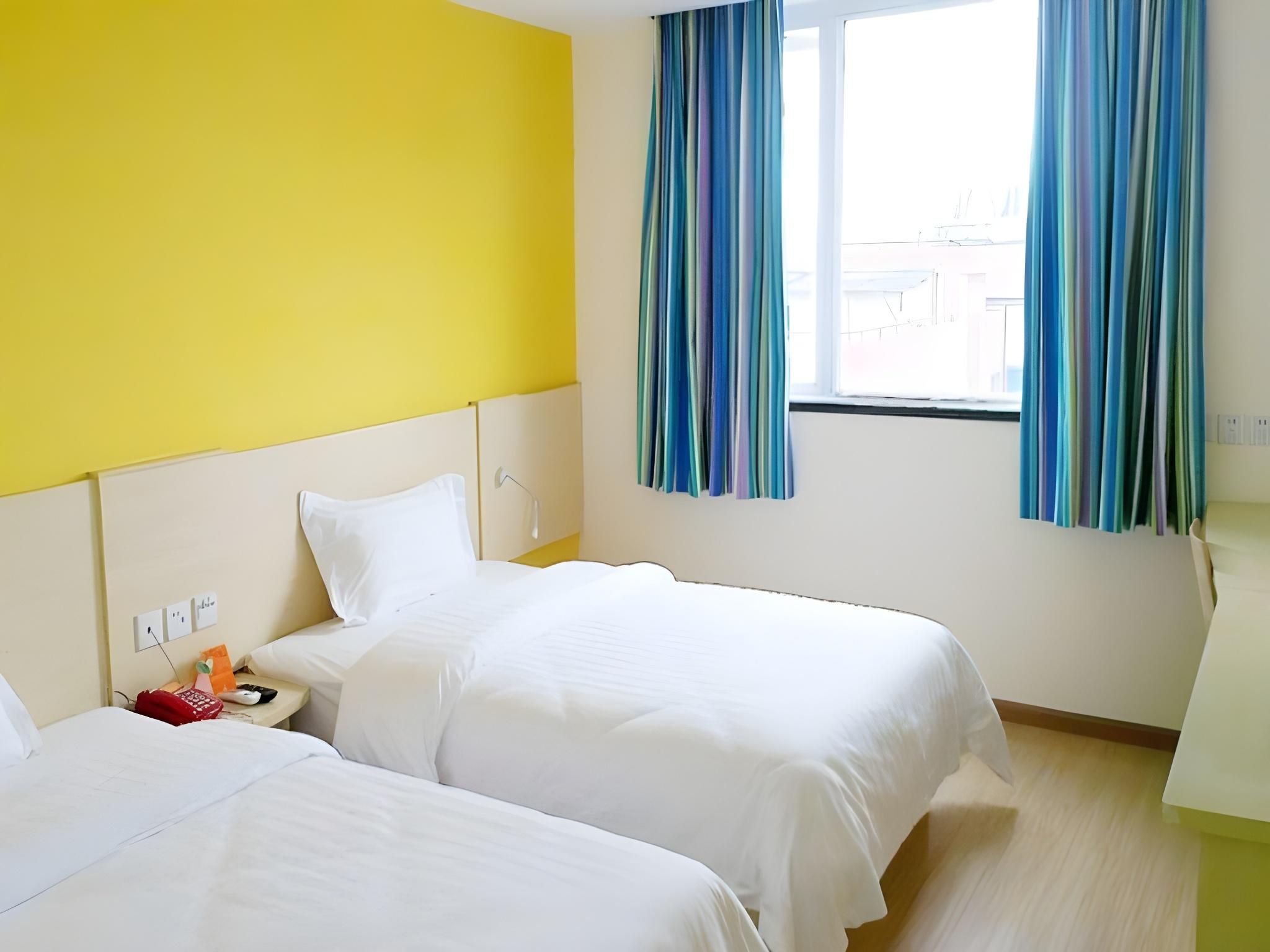 7 Days - Zizhu Twin Room