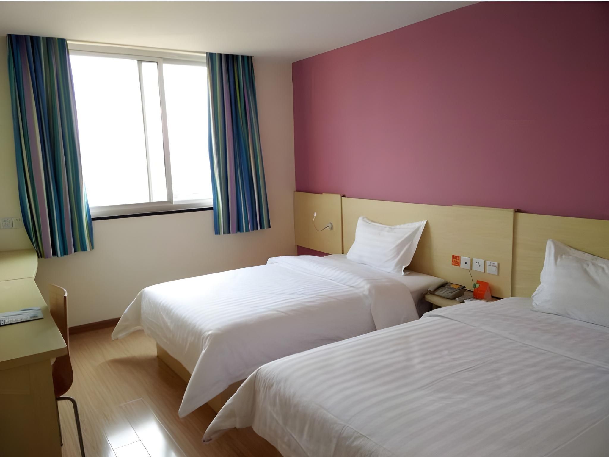7 Days - Zizhu Twin Room
