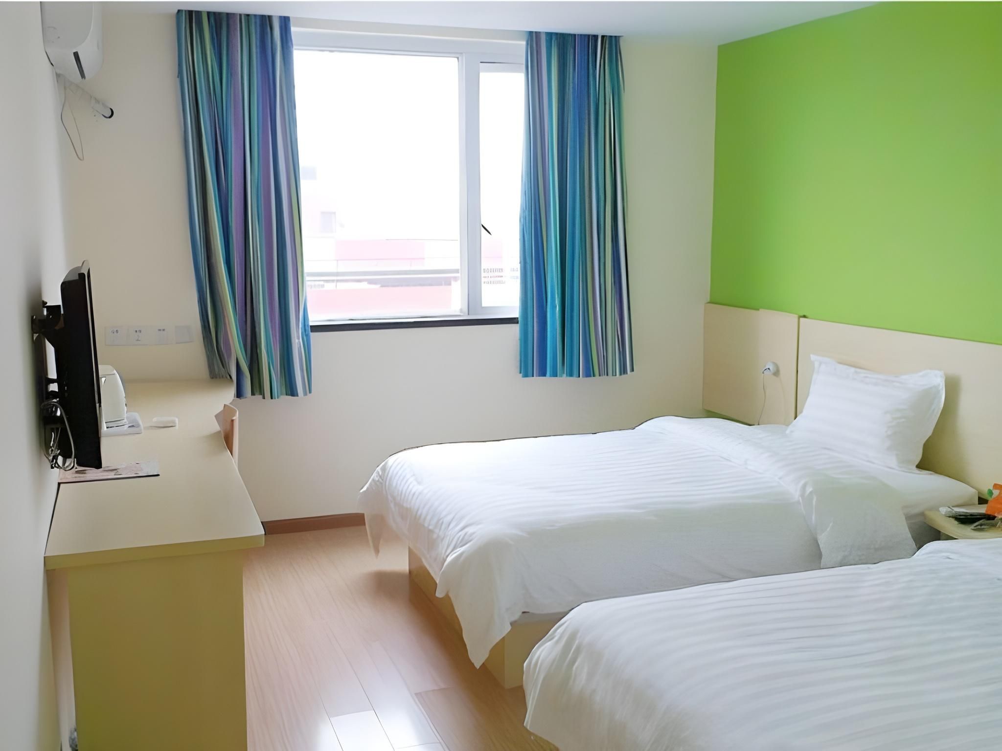 Corporate Twin, Guest room, 2 Twin/Single Bed(s), City view