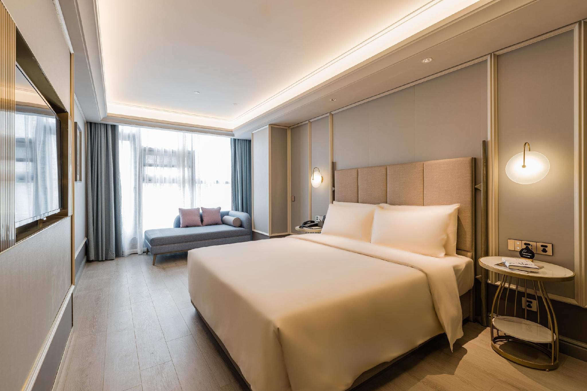 Atour Hotel Chengdu Kuanzhai Alley Atour - JIMU 1 Bed Room with Balcony