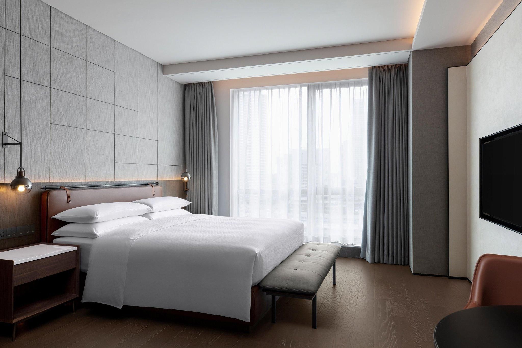 Leisure Suite, 1 Bedroom Suite, 1 King, City view