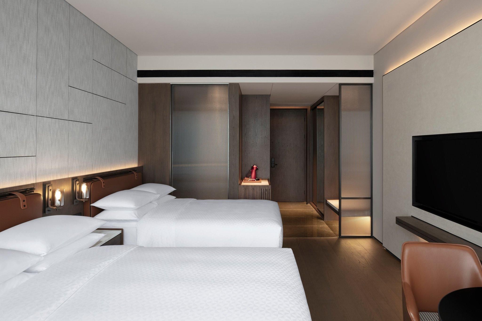 Collection, Guest room, 2 Twin, City view