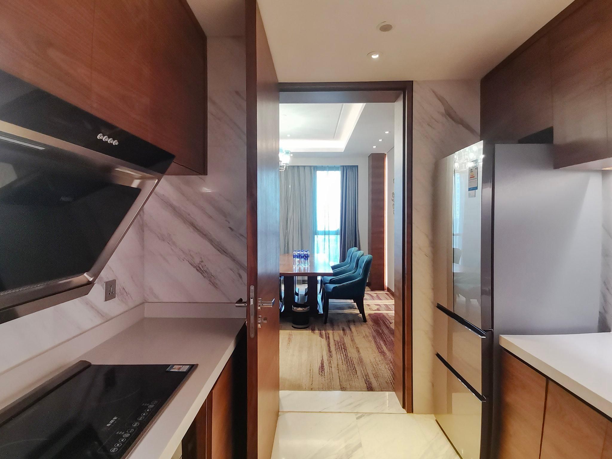 1 King 1 Bedroom Suite High Floor