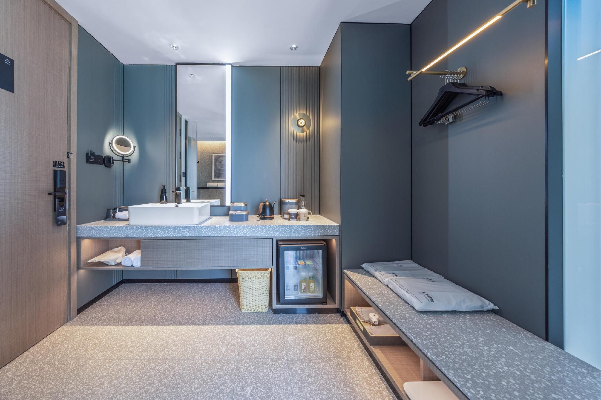 Atour - JIMU Twin Room with City View