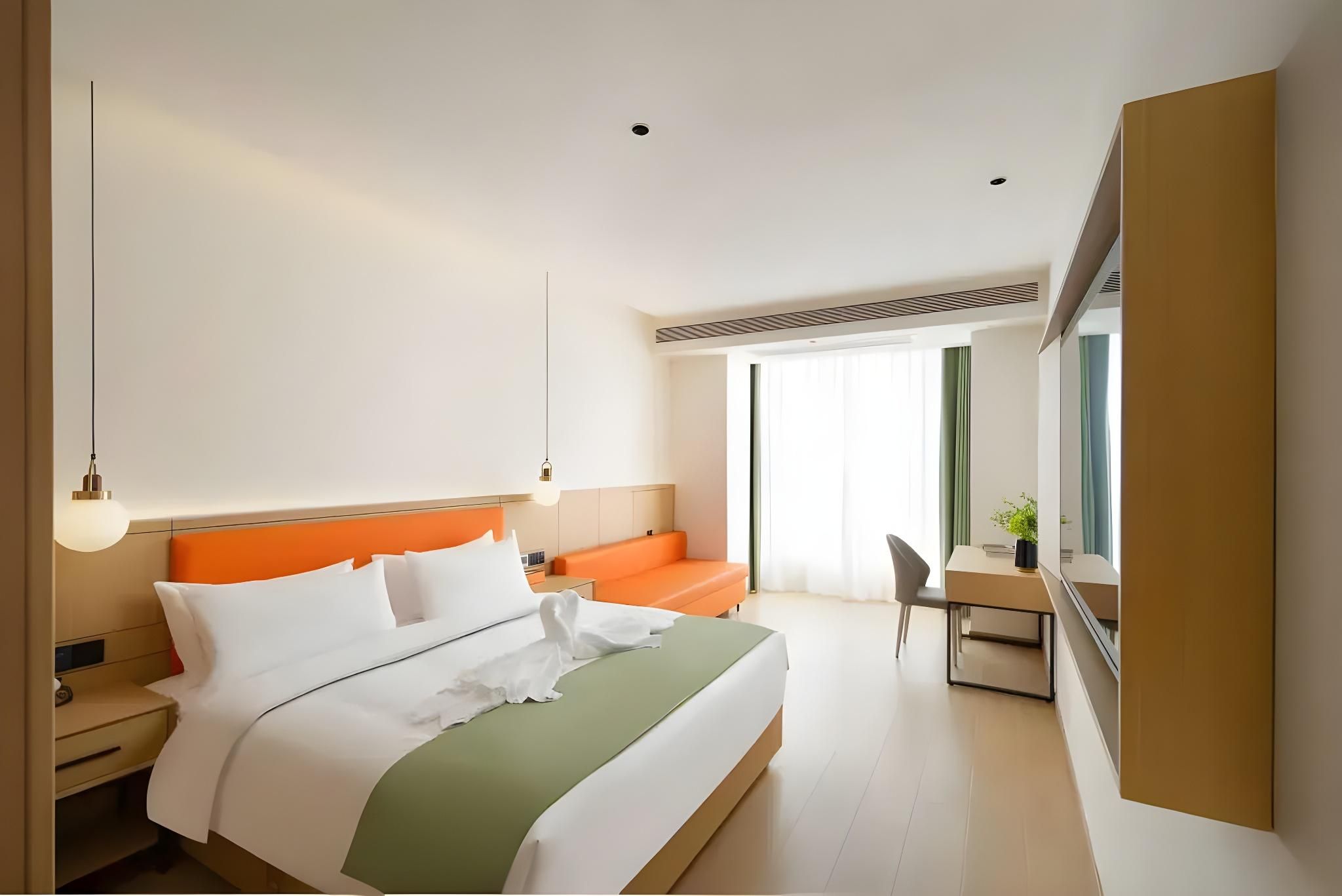 Business King Room