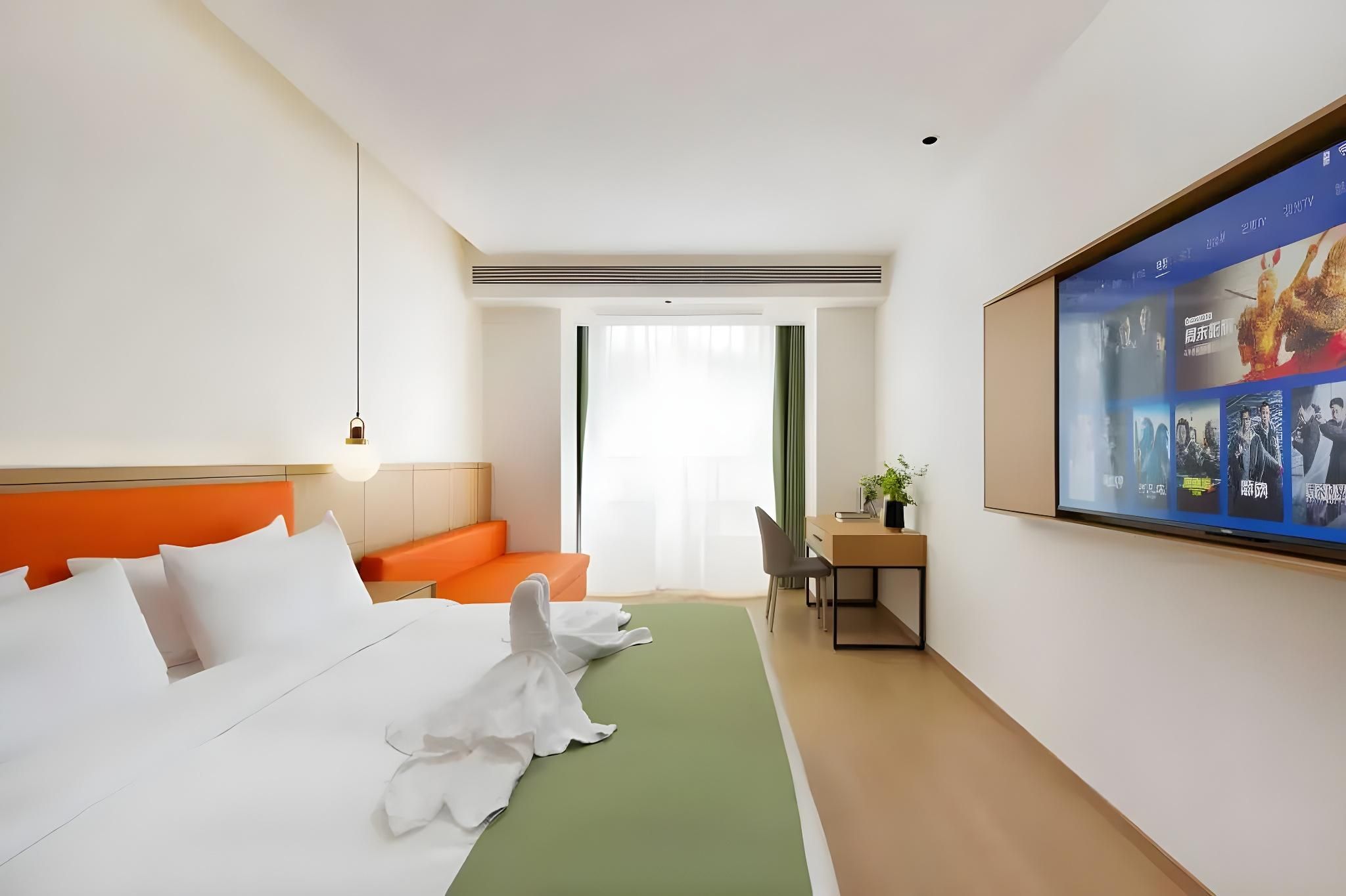 Business King Room