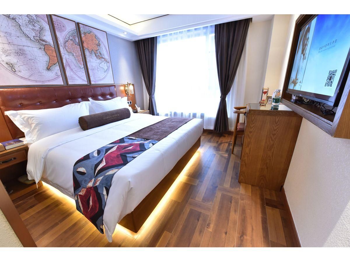 James Joyce - Feifan Bed Room