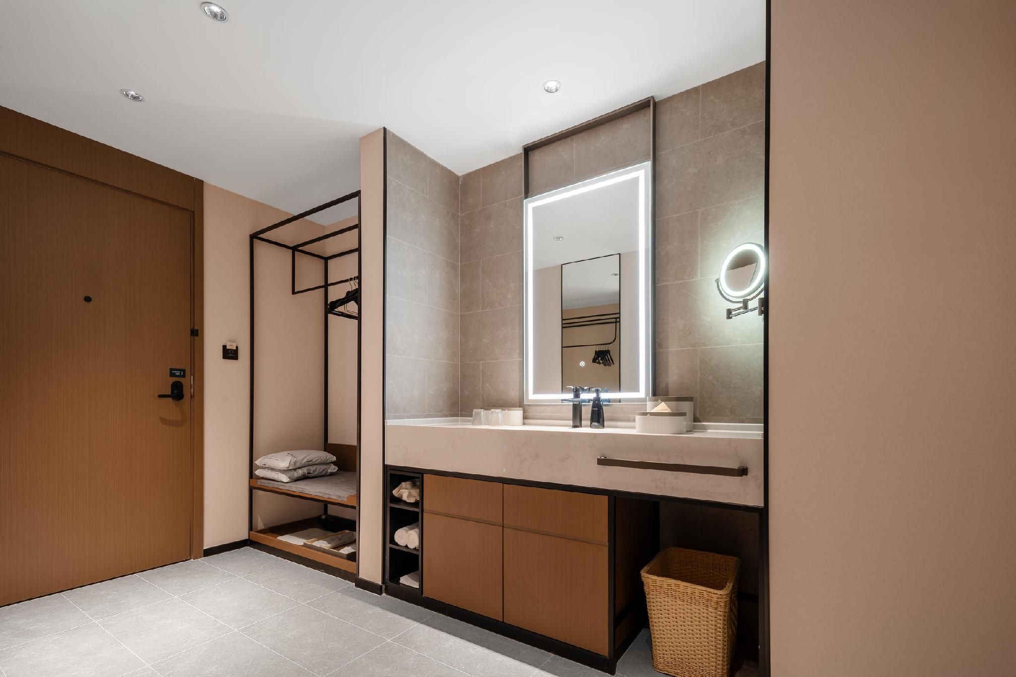 Atour - Premium Twin Room