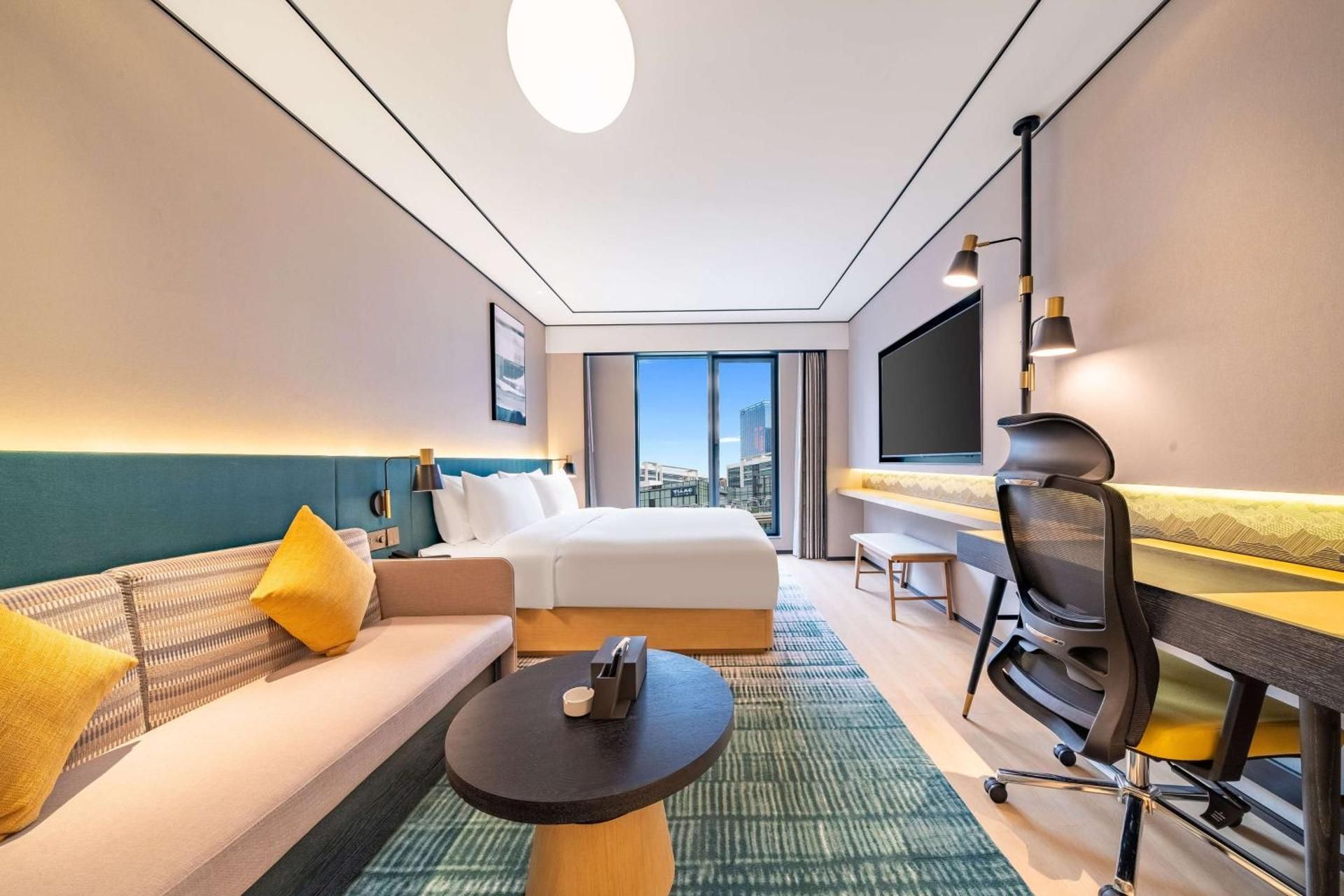 King Superior Room