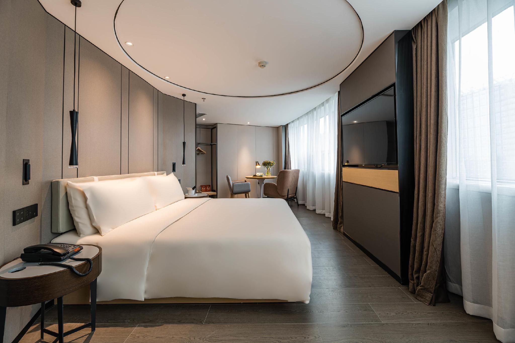 Executive Suite