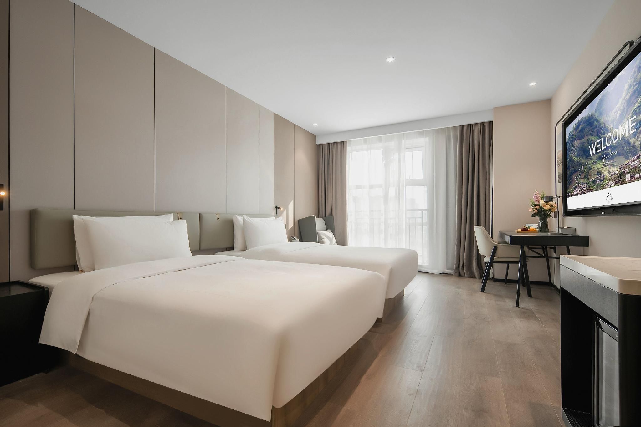 Elegant Twin Room