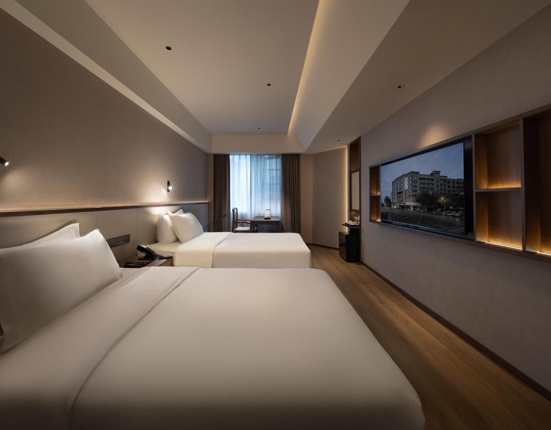 2 Bed Twin Superior Room