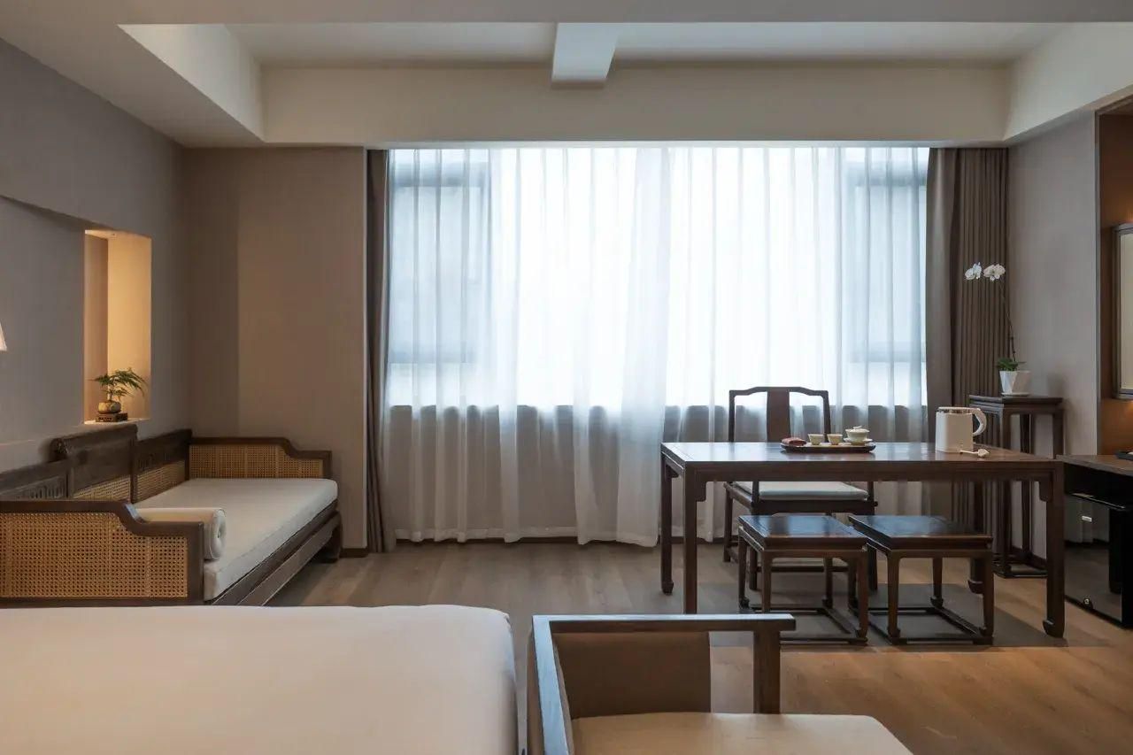 King Suite with Sofa Bed