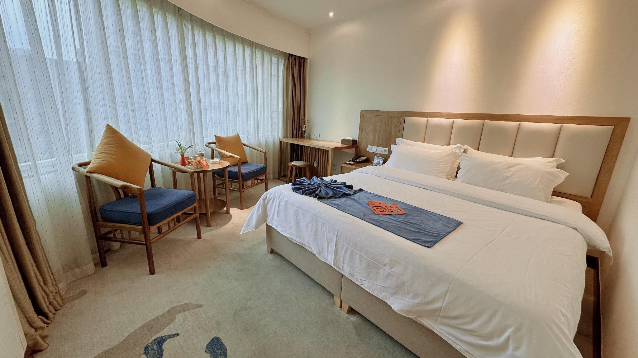 Comfort King Room