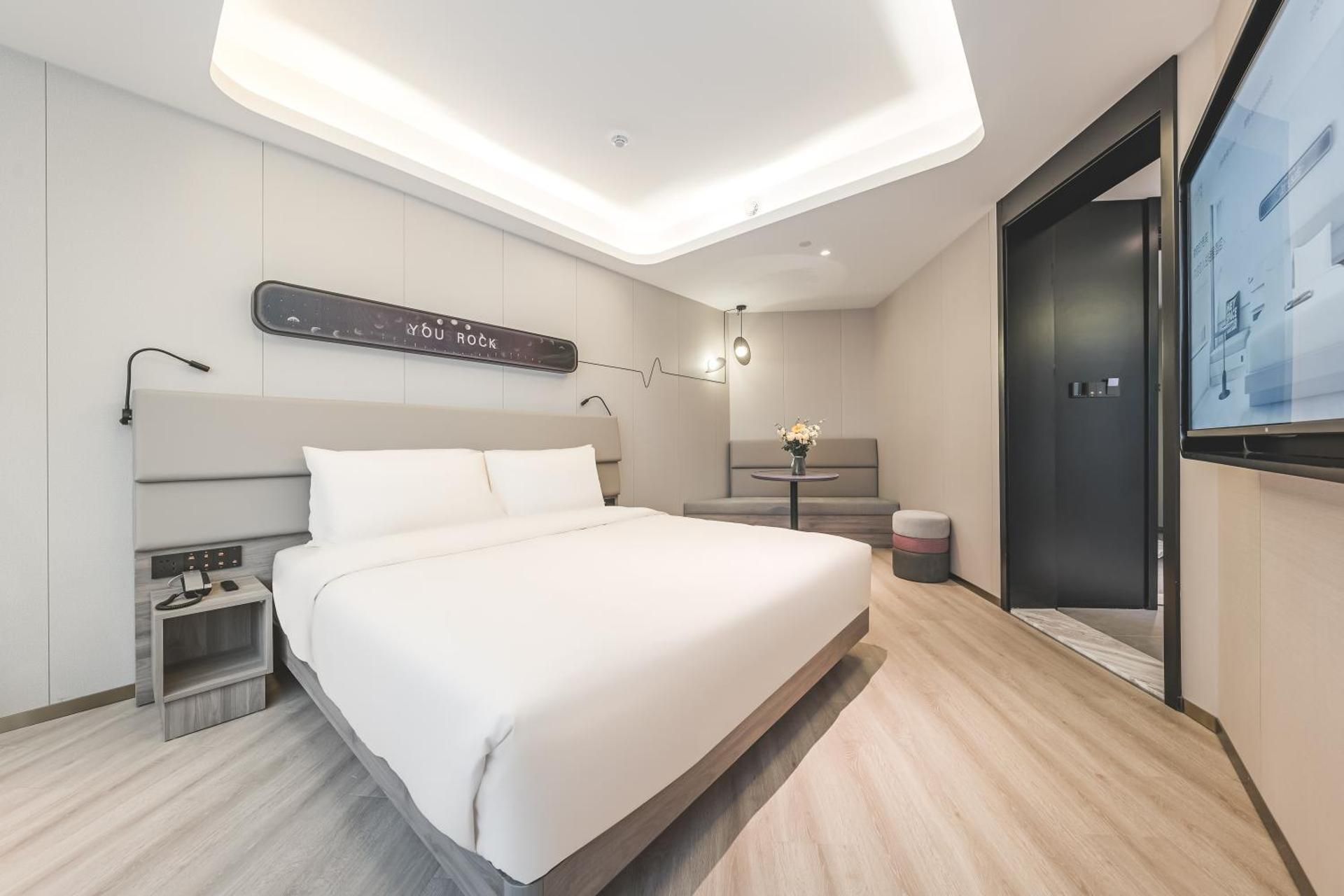 Superior Double Room with City View