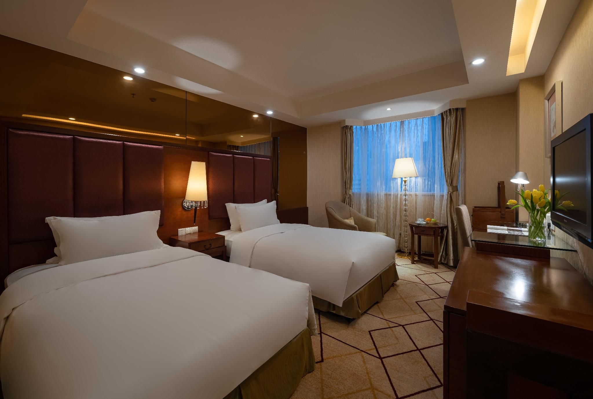 2 Bed Twin Superior Room