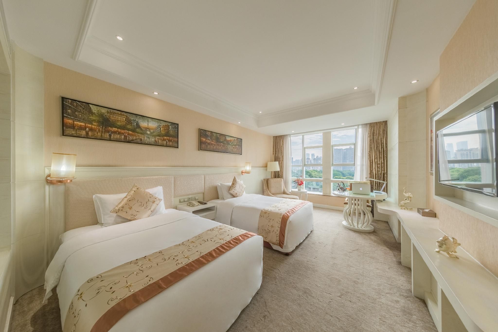 2 Bed Twin Superior Room