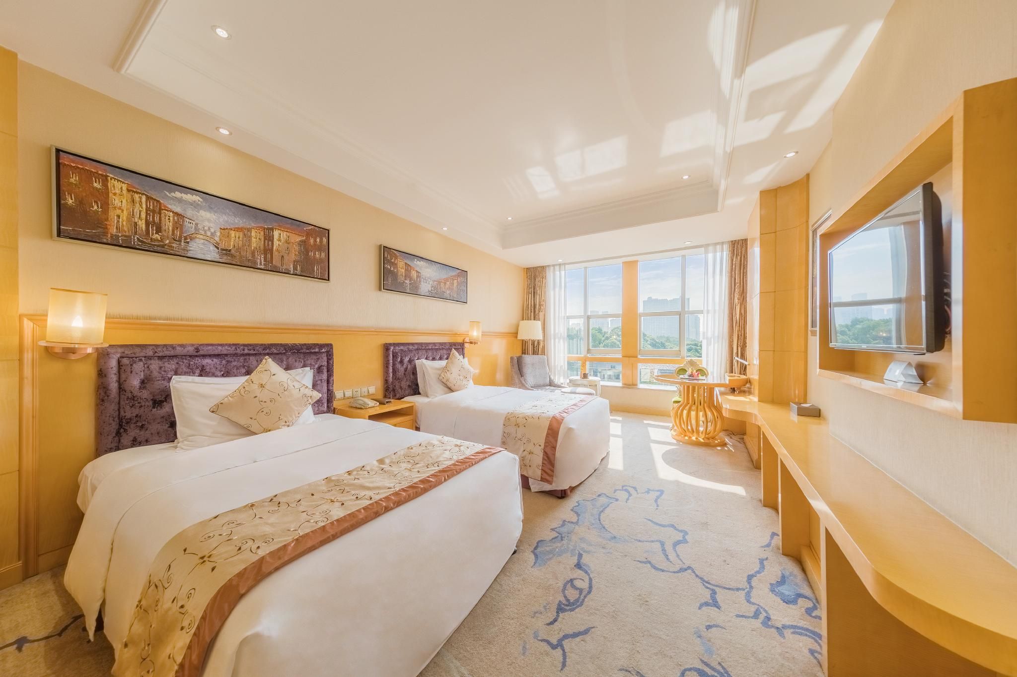 COLLECTION Club Premier Twin Room