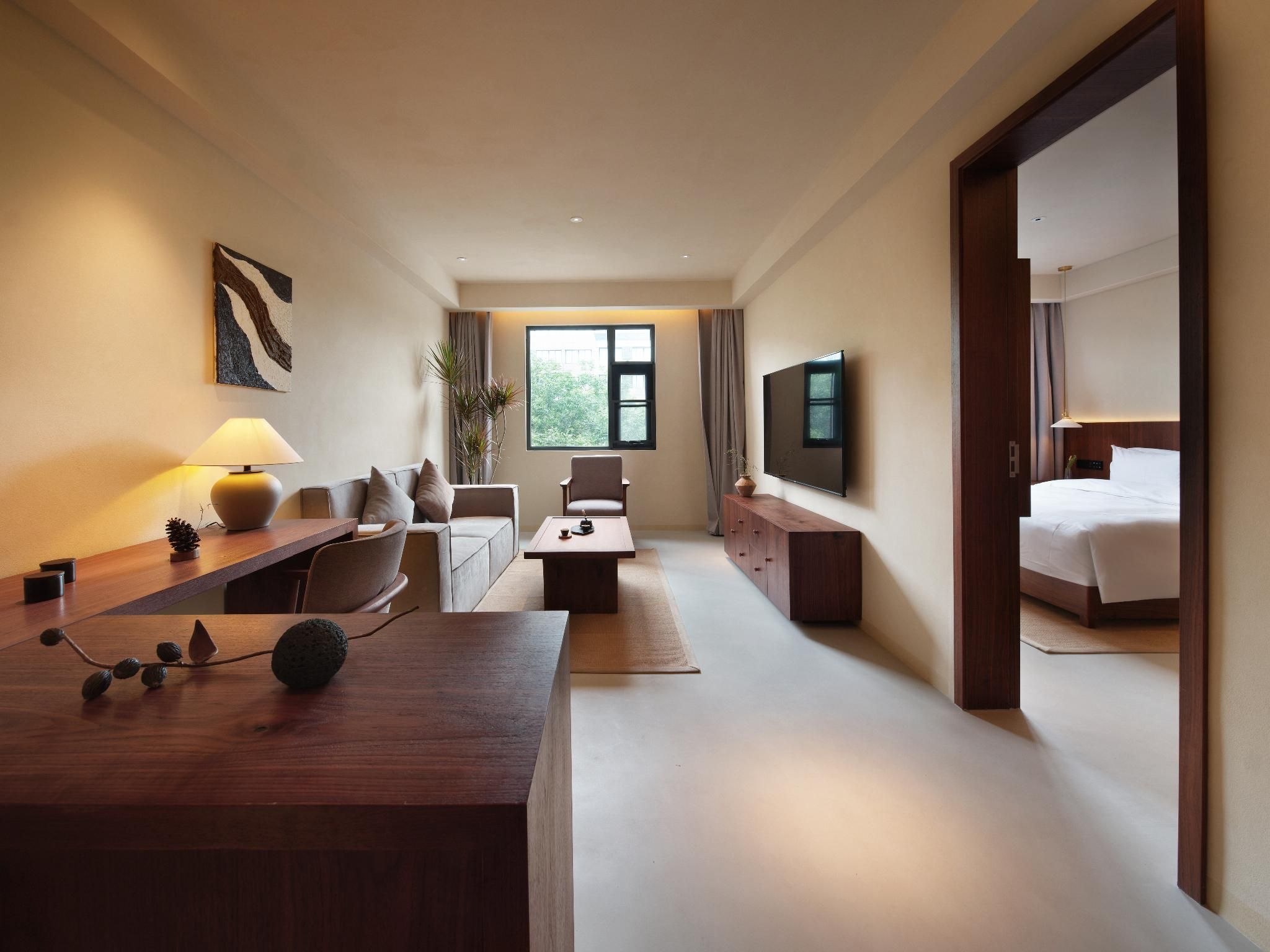 Deluxe Suite