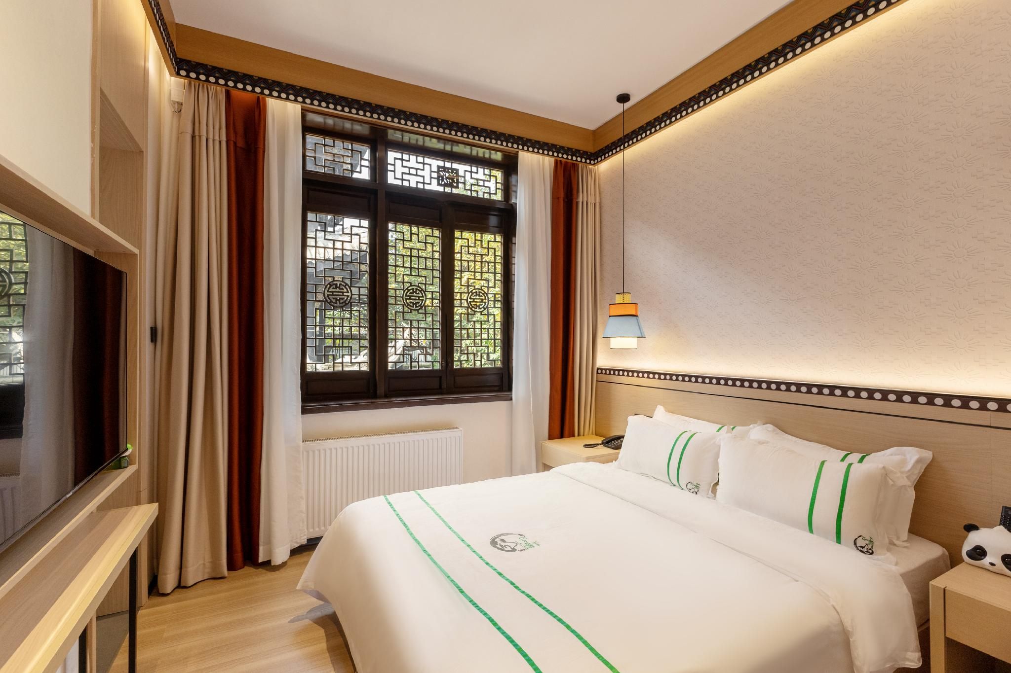 Single Room with Shower - Non-Smoking