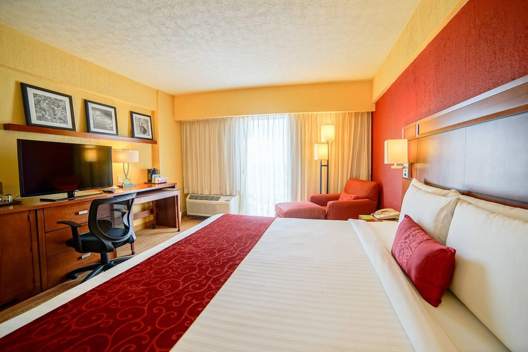 Classic Room, Guest room, 1 King, City view