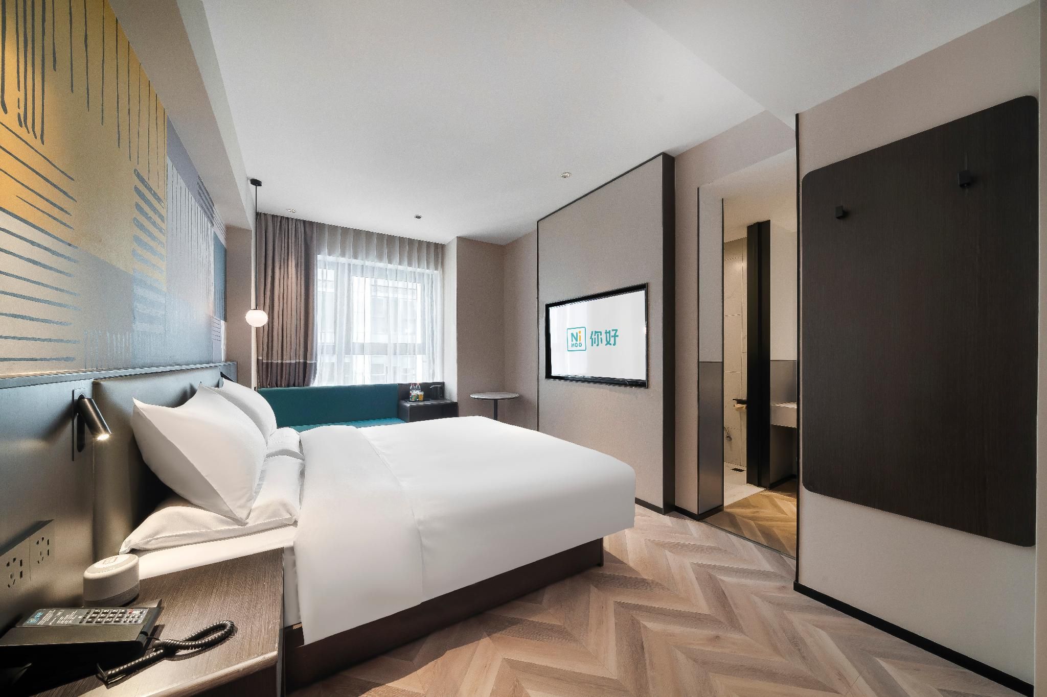 Huazhu - Superior BedRoom