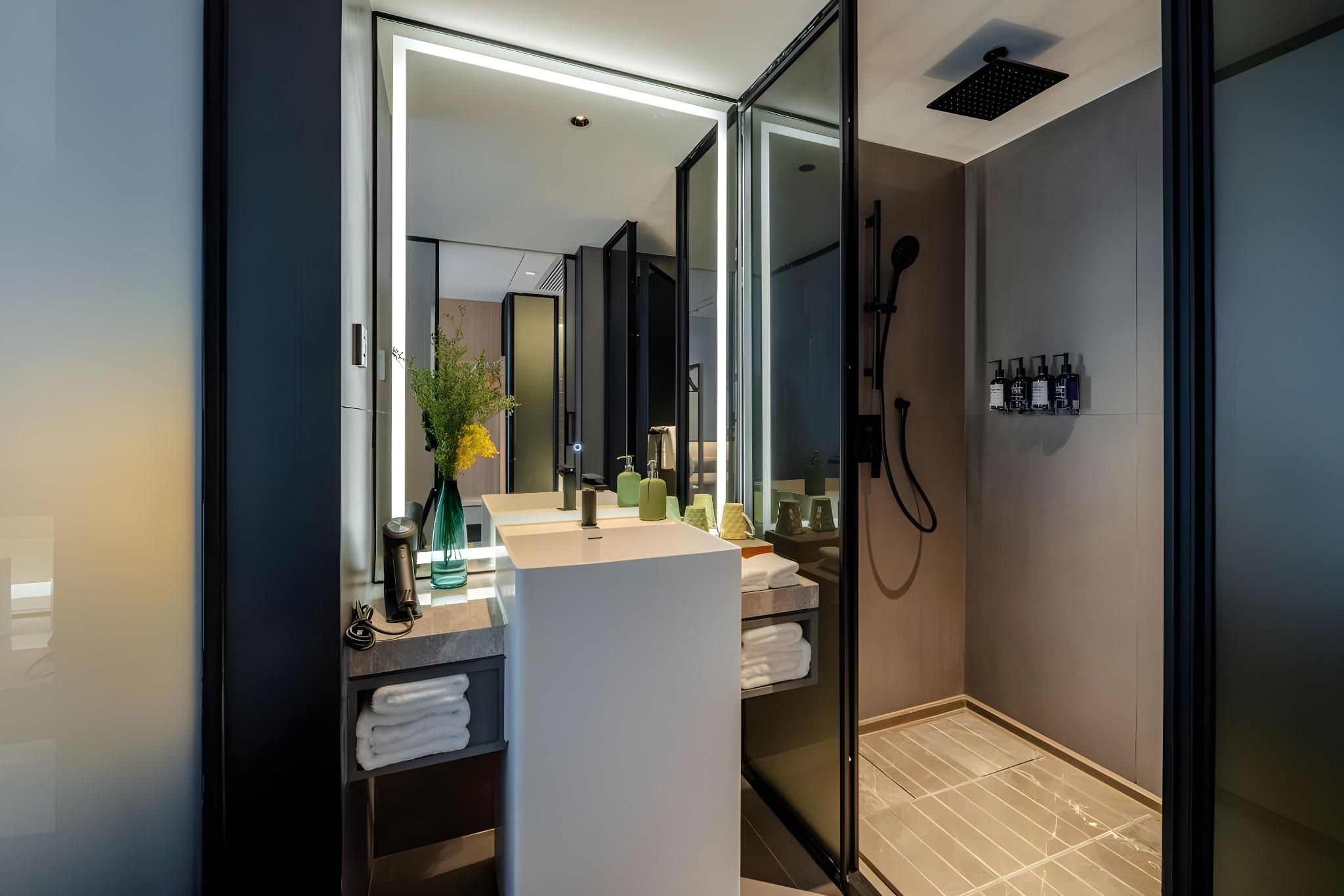 Four Seasons Sstarry Sky Suite