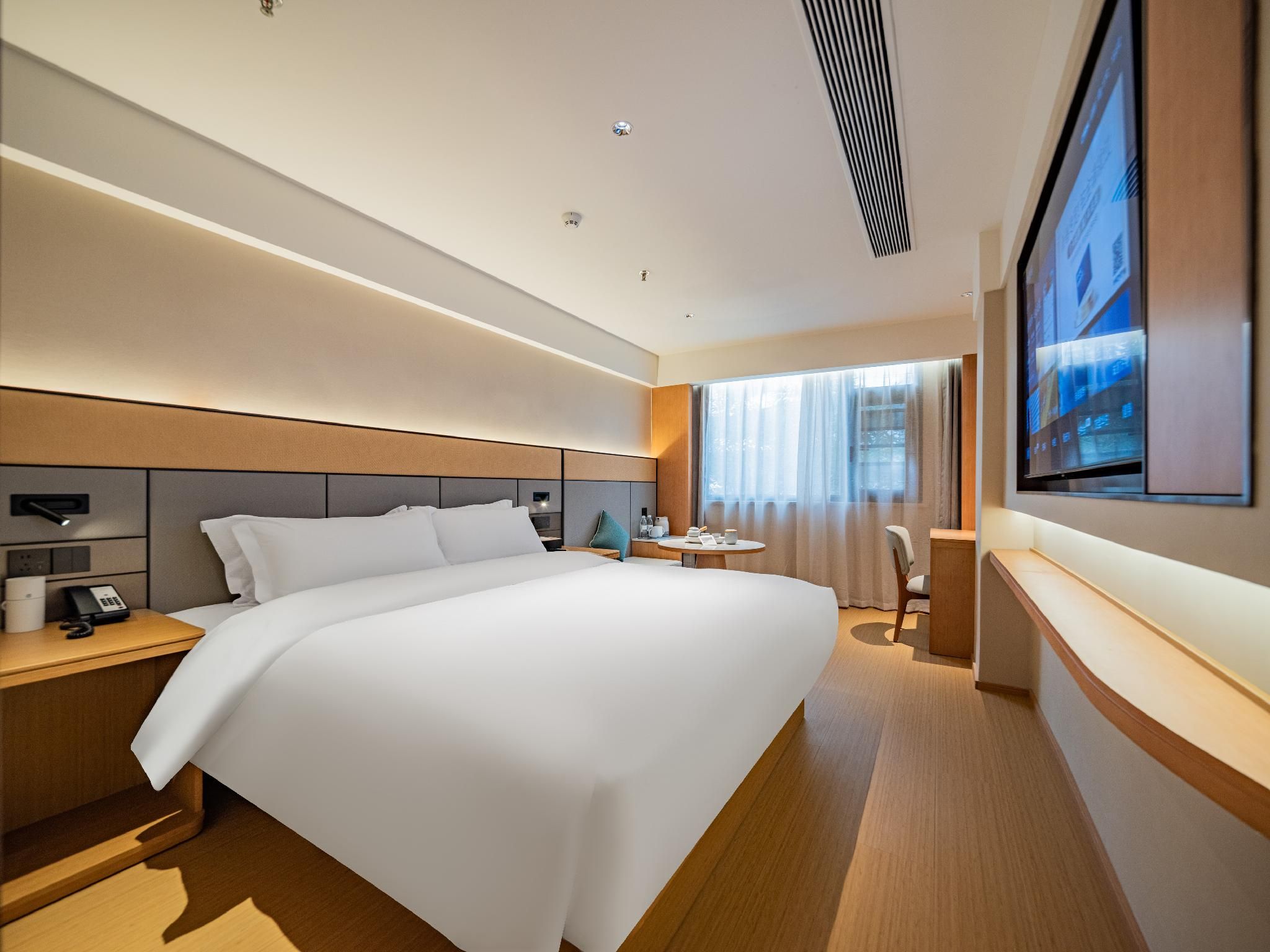 Business Queen Bed Room