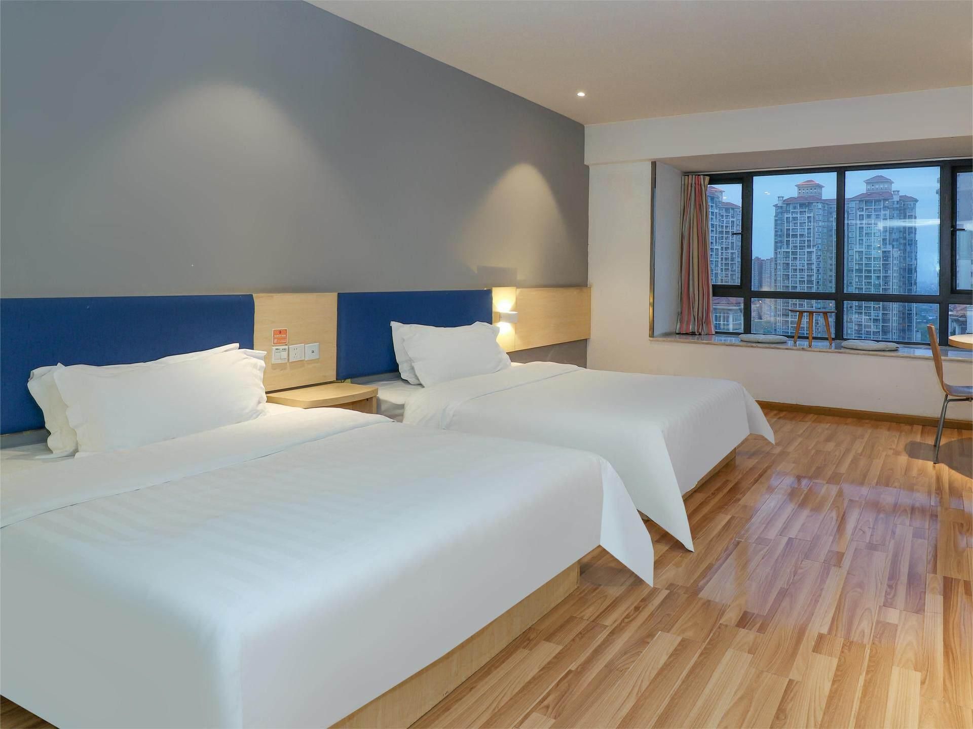 Select Twin Room