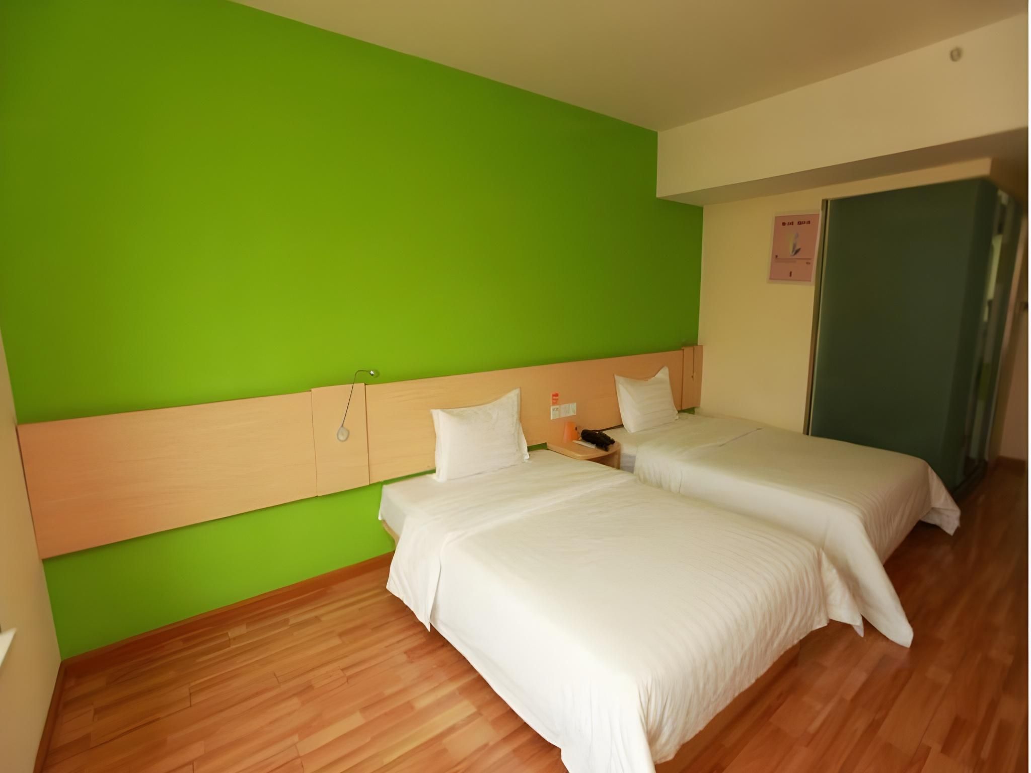7 Days - Zizhu Twin Room