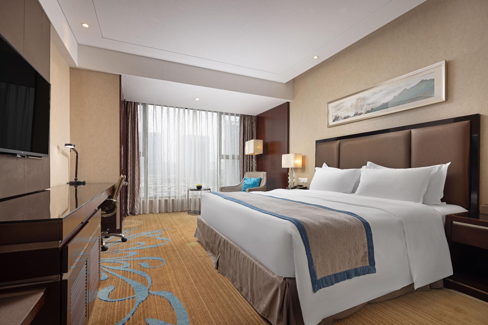 Grand Superior King Room