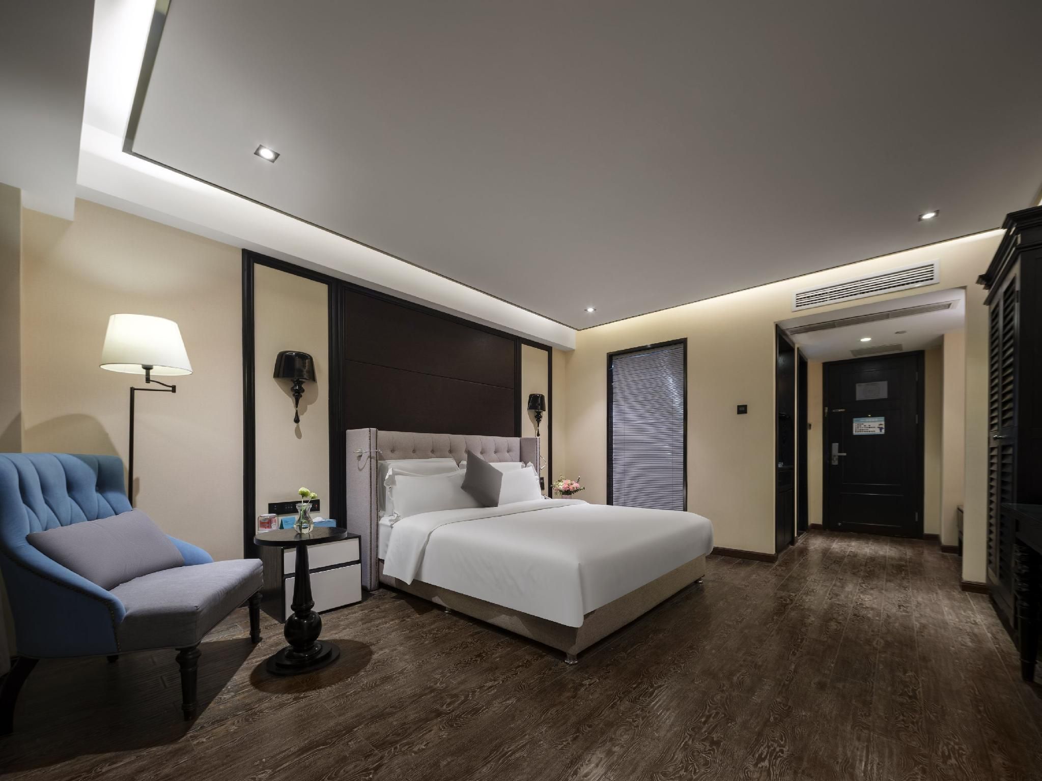Xana - Deluxe Bed Room