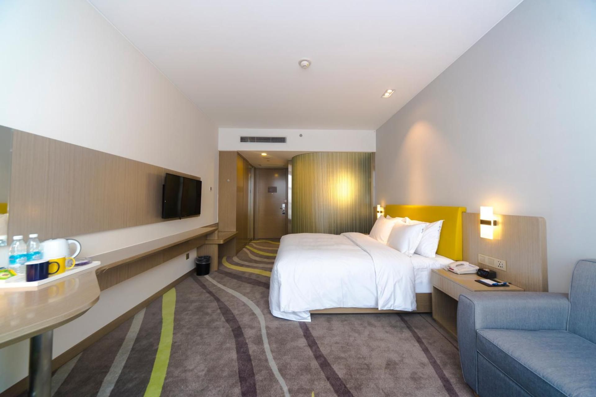 Standard King Room with Mini Bar - High-Floor
