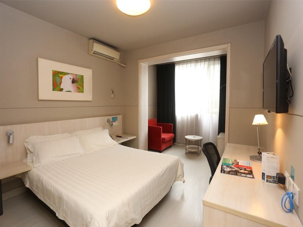 wh - superior bed room
