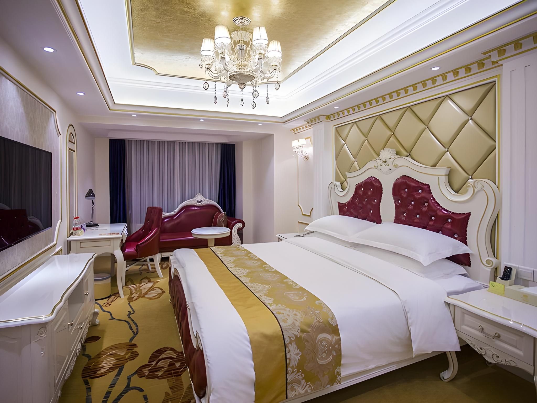 Vienna - Romance Themed Bed Room