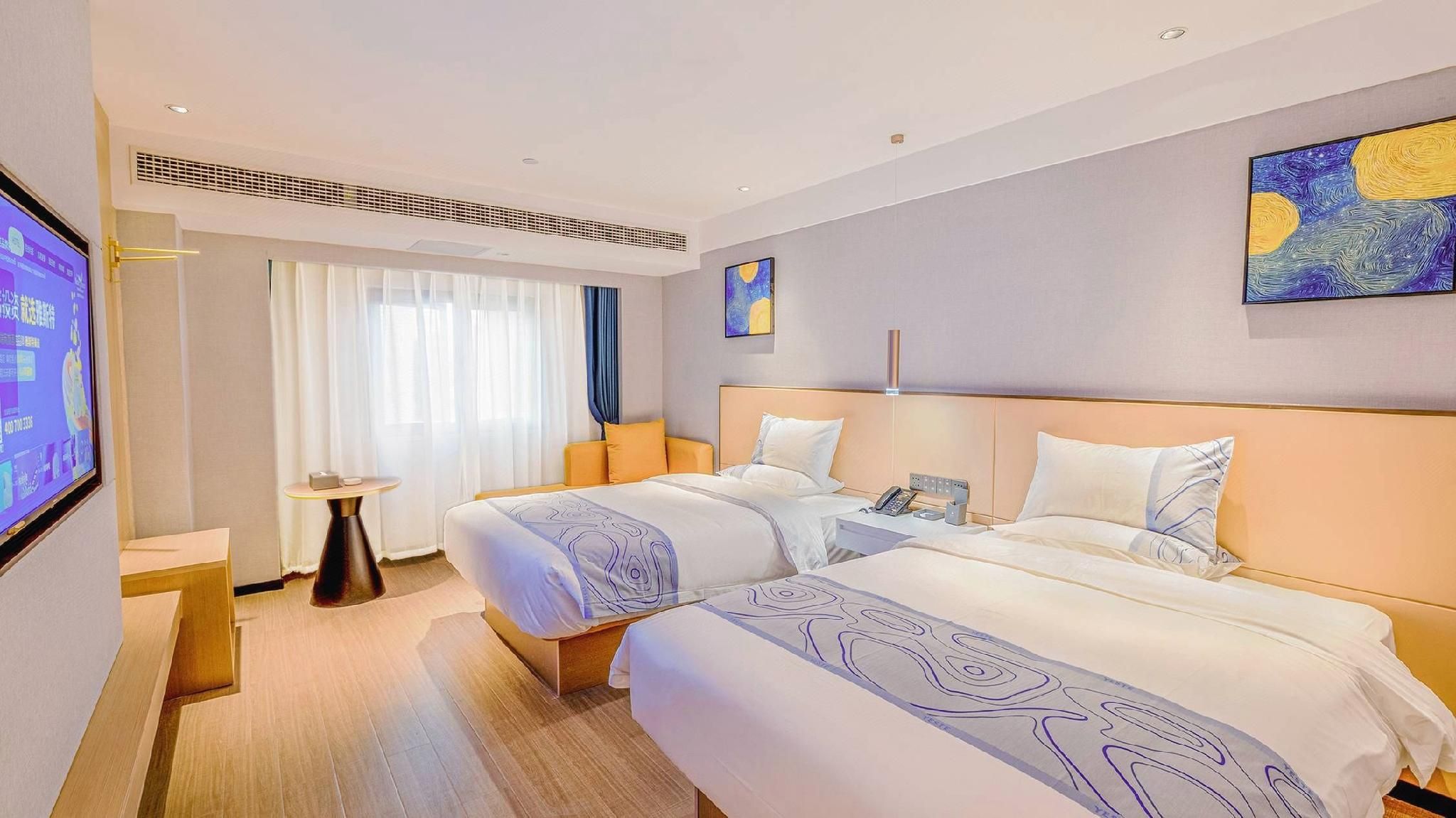 Deluxe Twin Bed Room
